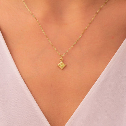 Dainty Citrine Stone Necklace inSolid Gold: Minimalist Birthstone Jewelry for Women