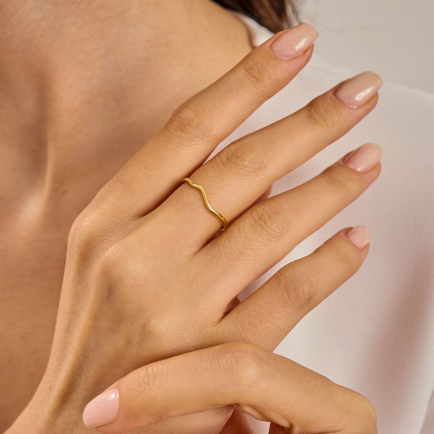 Wave Ring Solid Gold | Minimalist Ocean Wave Stacking Band | Dainty Curved Wedding Ring | Solid Gold Handmade Jewelry Gift for Her