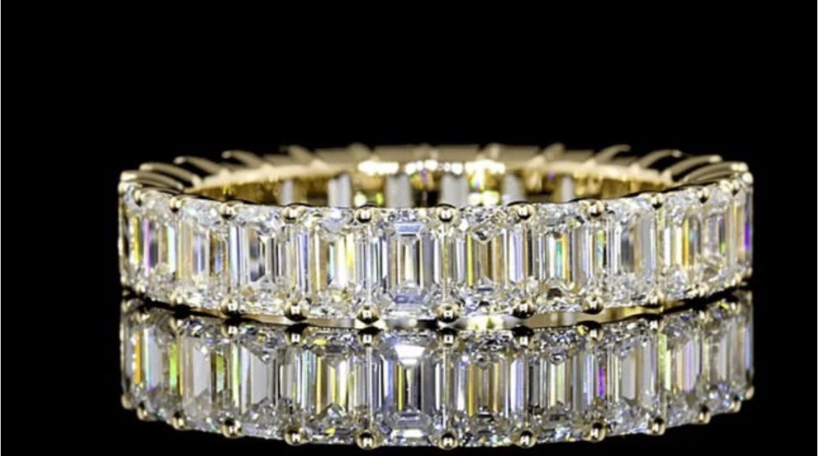 Wedding band lab diamond emerald cut 4-3 mm