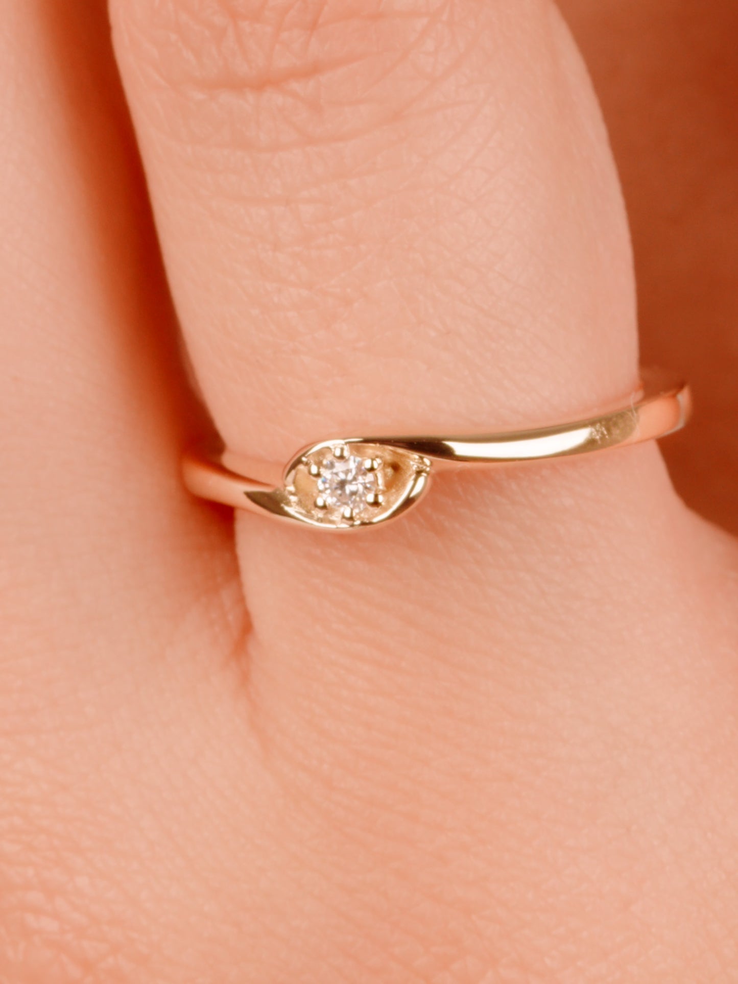 14K Gold Solitaire Moissanite Ring – Minimalist Solid Gold Engagement Ring