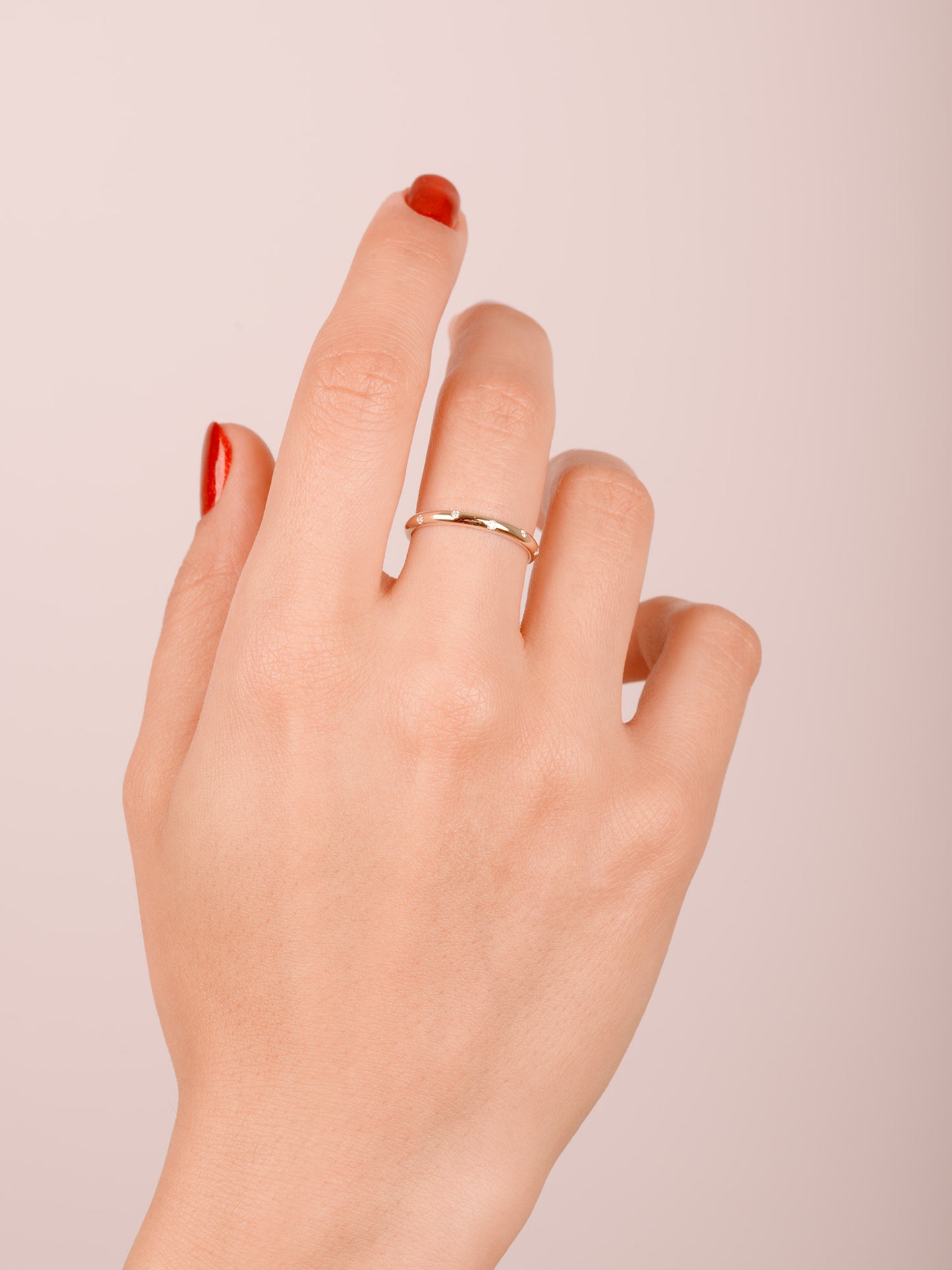 14k Gold Star Wedding Band, Solid Gold Minimalist Wedding Ring