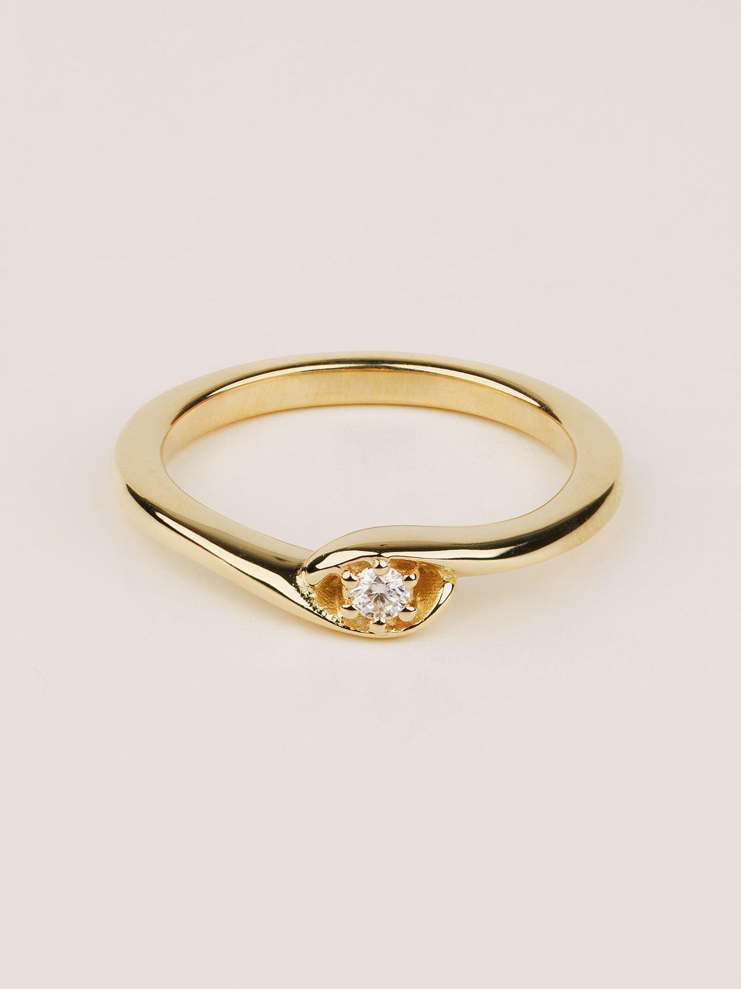 14K Gold Solitaire Moissanite Ring – Minimalist Solid Gold Engagement Ring