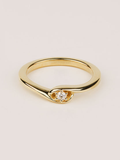 14K Gold Solitaire Moissanite Ring – Minimalist Solid Gold Engagement Ring