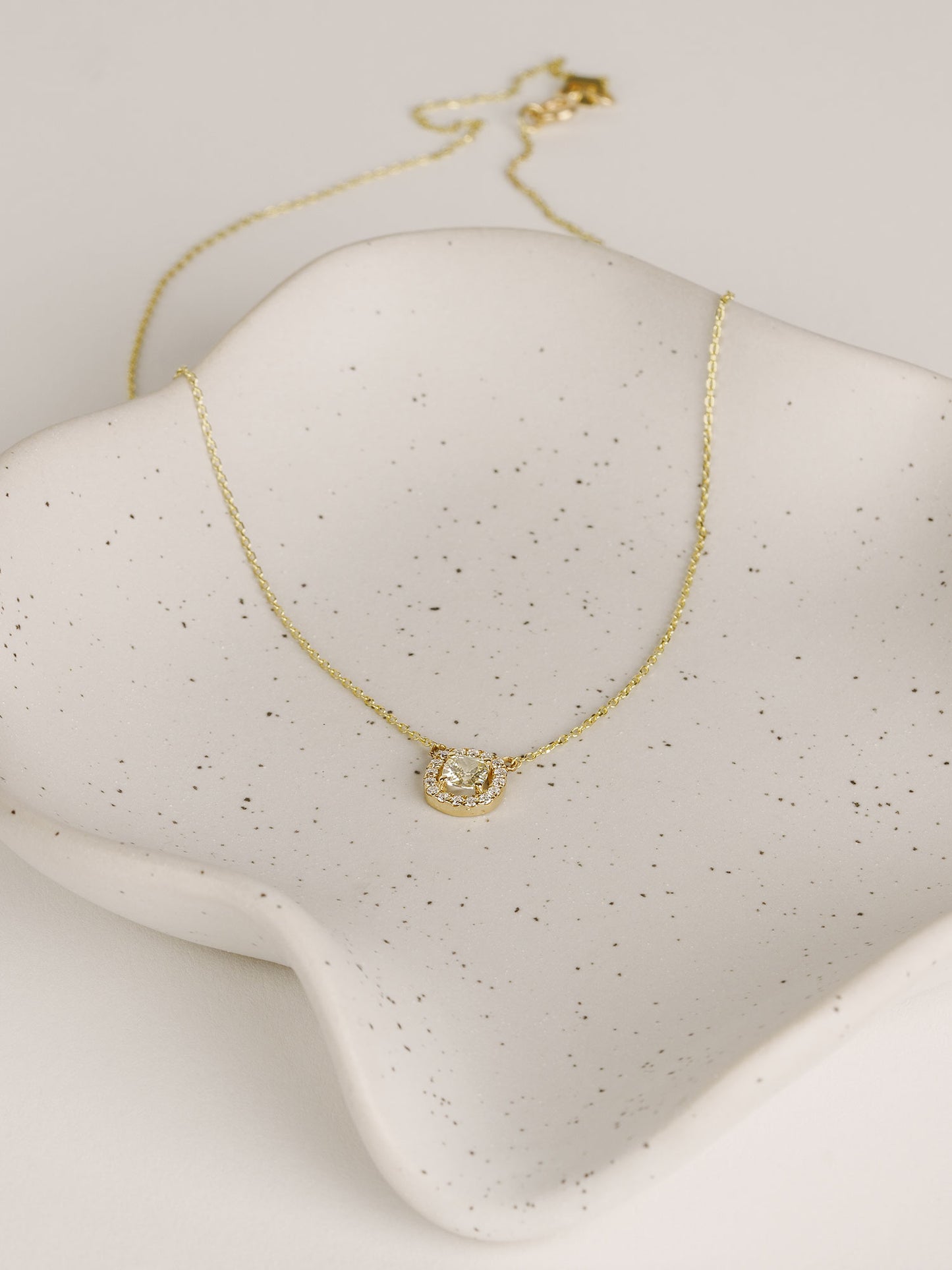 Moissanite Halo Pendant Necklace –  Gold Dainty Necklace