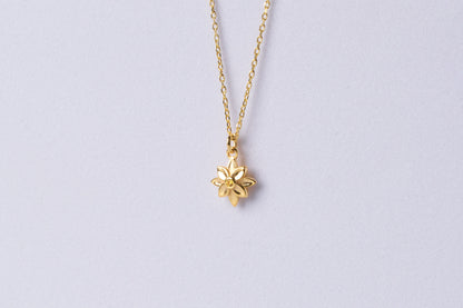 Dainty Citrine Flower Necklace: Minimalist Daisy Jewelry in Silver & Solid Gold Options