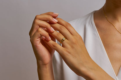 Green Peridot Statement Ring, Unique Gold Bezel Ring, Dainty Gemstone Ring for Her, Multi Stone Peridot Ring, August Birthstone Jewelry Gift