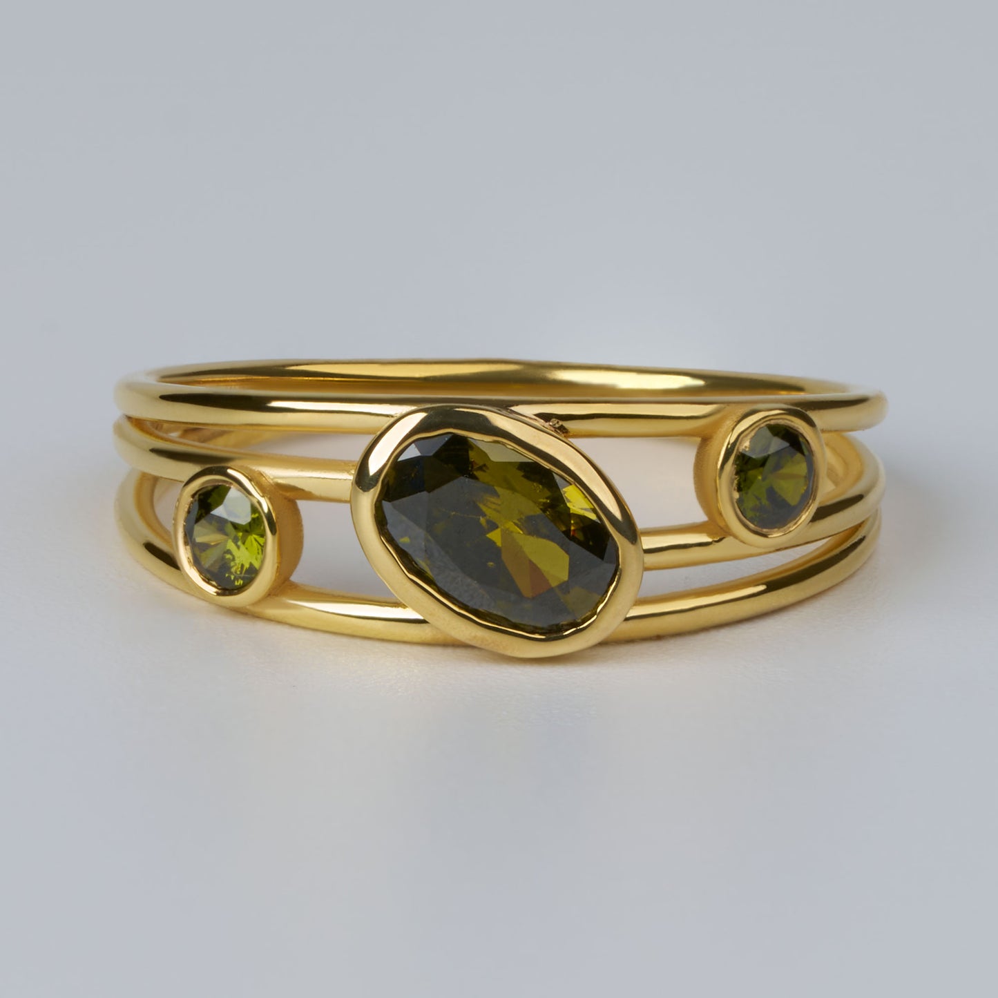 Green Peridot Statement Ring, Unique Gold Bezel Ring, Dainty Gemstone Ring for Her, Multi Stone Peridot Ring, August Birthstone Jewelry Gift