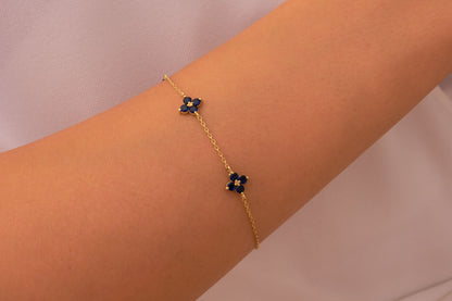 Sapphire  Flowers Bracelet, Handmade Floral Bracelet with Green Gemstones, Elegant Flower Bracelet for Her, Nature Inspired Bracelet